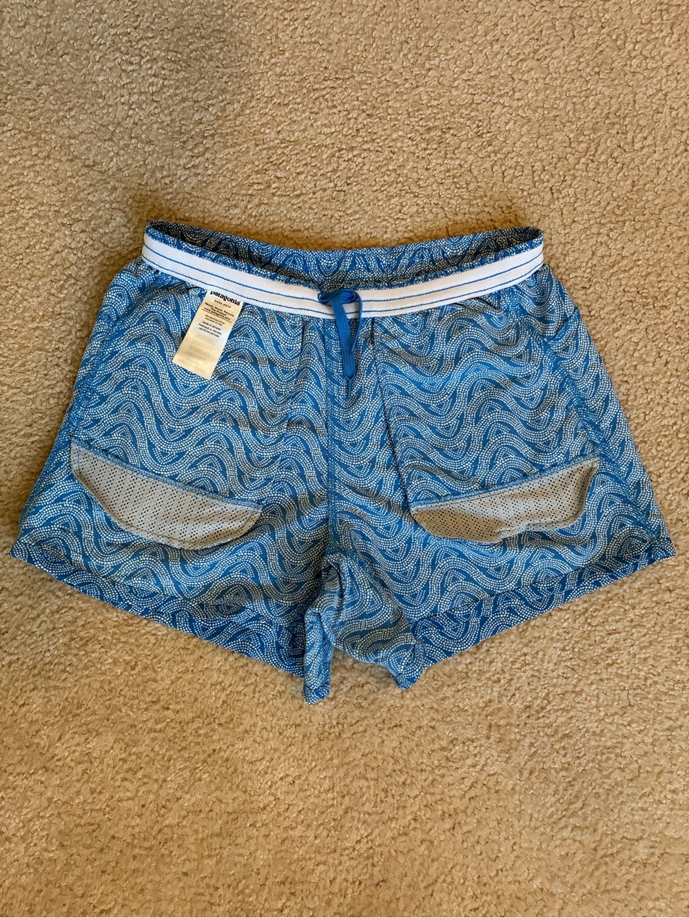 Patagonia Women's 5" Baggies | Blue Wave Patterned Shorts S - Picture 6 of 16
